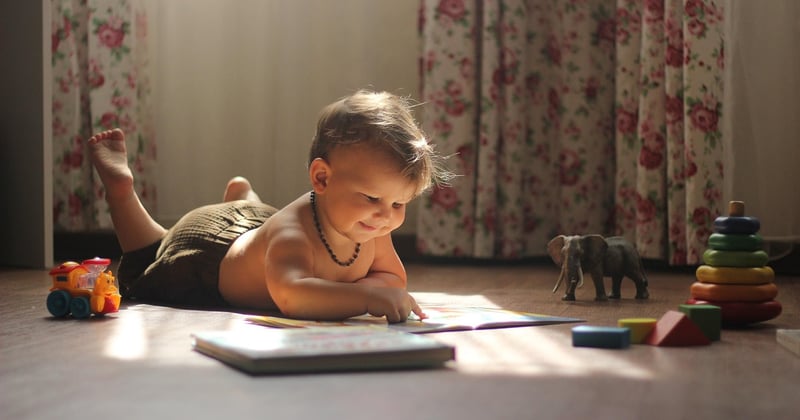10 jeux pour stimuler la motricité fine de bébé