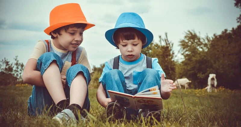 La jalousie entre frères et sœurs : ce que les parents peuvent réellement contrôler